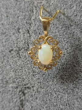 Petite 14 K Yellow Gold Opal Pendant