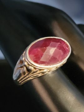 Classy Faceted Deep Maroon Stone .925 Sterling Silver Ring Size 8  #088