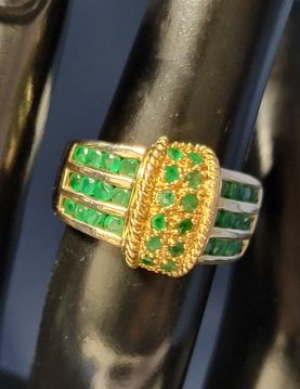 Modern Emerald and 14k Yellow Gold Mens Womens Ring Size 5  #055