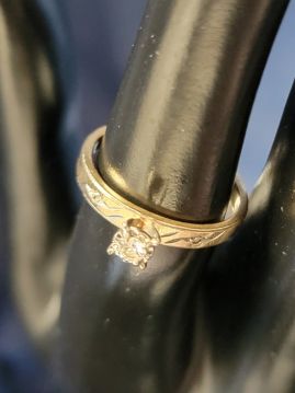Solitaire Diamond 14k Gold Band Etching Ring Size 6.5  #039 