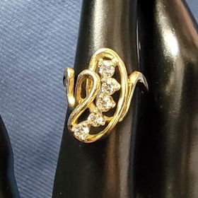 Modern Artsy Diamond and 14k Gold Ring Size 6.5  F/VS1