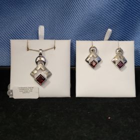 Contemporary Garnet Necklace and Earrings Set