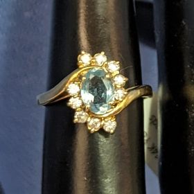 Aquamarine and .4c Diamond 14k Gold Ring Size 7 2.75g