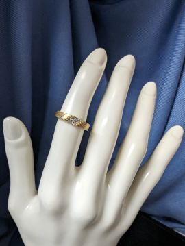 14K Gold Band Diamond Ring Size 6