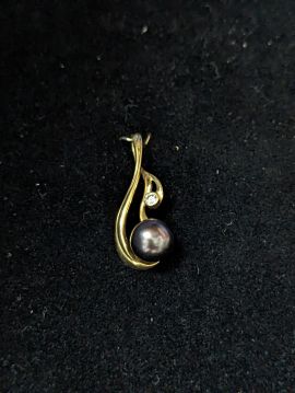 14K Gold Pearl & Diamond Pendant